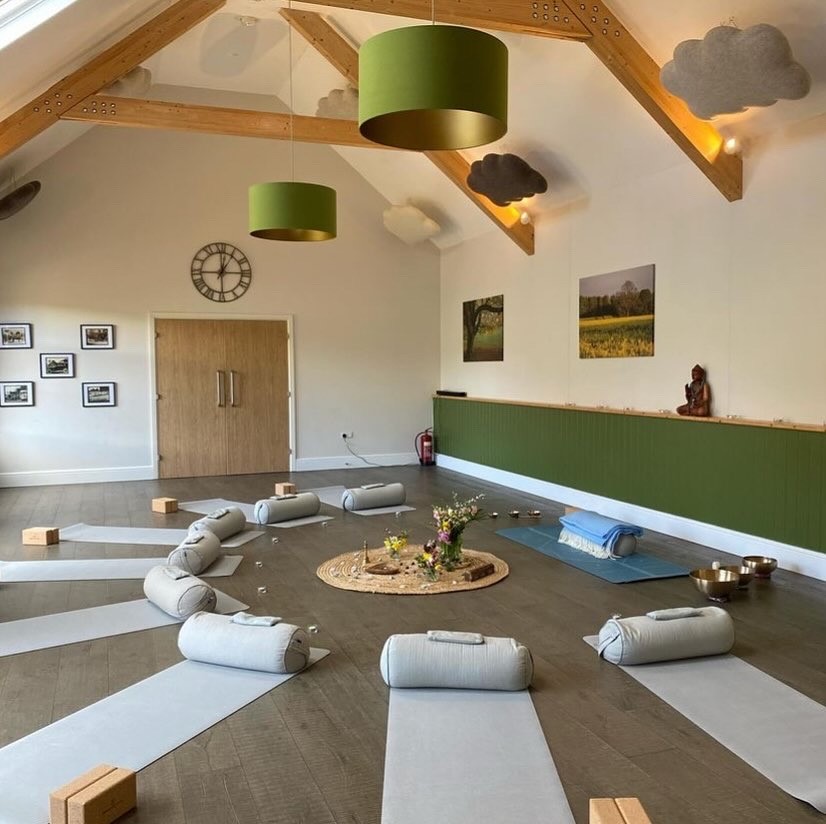 yoga groups in the Cotswolds